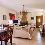 Villa Rossa *